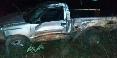 Nova Brasilândia - Acidente com caminhonete em curva na RO 010, faz vítima fatal