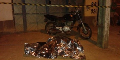 Cacoal – Menor de 17 anos morre ao bater de moto em poste