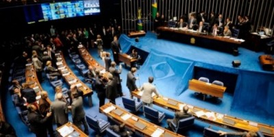 Senado aprova pena maior para crimes contra policiais