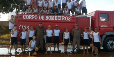 Rolim de Moura -  Polícia Mirim  participa de instruções com Corpo de Bombeiros