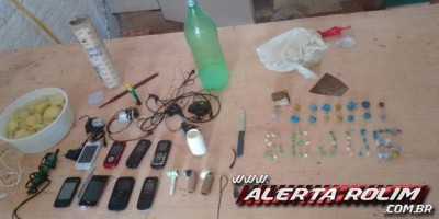 Rolim de Moura - Drogas e aparelhos celulares são encontrados durante revista de Agentes Penitenciários do Presídio Semiaberto