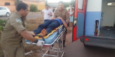 Rolim de Moura -  Motociclista fica ferido após bater em carro que avançou a via preferencial 