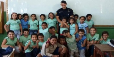 Pimenta Bueno - Polícia Militar realiza palestra sobre prevenção e educação no trânsito