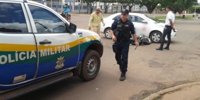 Rolim de Moura - Acidente de trânsito envolvendo carro e moto deixa casal ferido