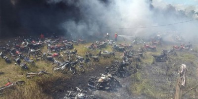 Porto Velho - Incêndio no depósito da Sesdec destrói centenas de veículos