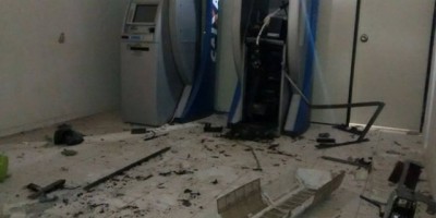 Vilhena - Bandidos explodem caixa eletrônico instalado na prefeitura