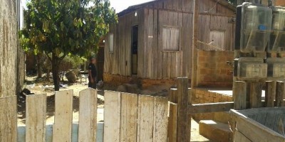 Jaru – Policia Civil após averiguar denuncia que criança recém-nascida teria sido empenhorada para pagar dívidas de drogas, acaba fechando boca de fumo no setor 06