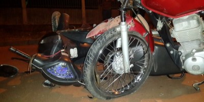 Rolim de Moura -  Colisão frontal entre duas motos no bairro Planalto resulta em duas pessoas feridas 