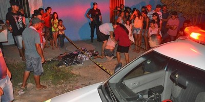 Ji-Paraná - Homem é executado a tiros em frente da igreja onde congregava  