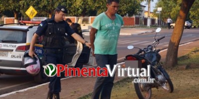 Pimenta Bueno - Homem tenta enganar a polícia mas acaba preso por tráfico de drogas 