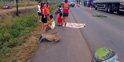 Mãe Se Joga Debaixo De Veículo Na BR-364 Para Salvar Filha e Morre