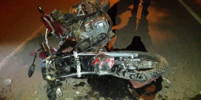 Rolim de Moura -  Acidente com motocicleta deixa três pessoas feridas 