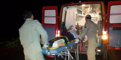 Rolim de Moura -  Homem sofre fratura exposta na perna após ser atingido por moto na RO-010