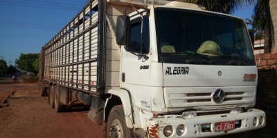 Caminhão boiadeiro de Rolim de Moura é roubado 