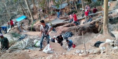 Mato Grosso - Febre do ouro leva mais de duas mil pessoas para 'garimpo' em Pontes e Lacerda