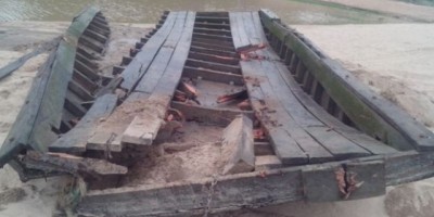 Homens furtam viatura, trocam tiros com a PM e pulam em rio durante fuga em Guajará Mirim