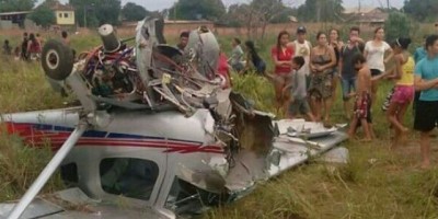 Avião cai em terreno baldio e piloto escapa com ferimentos leves em Porto Velho
