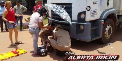 Rolim de Moura -  Em acidente de trânsito, mãe e filha por muito pouco não são atropeladas por caminhão - Vídeo