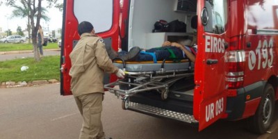 Rolim de Moura -  Acidente de trânsito em cruzamento do centro da cidade deixa motociclista ferido