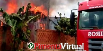 Criança é salva de incêndio que destruiu residência em Pimenta Bueno