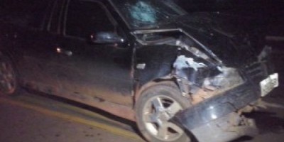 Rolim de Moura - Colisão entre dois carros deixa quatro feridos na RO-010