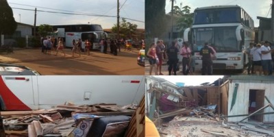 Rolim de Moura – Ônibus desgovernado atinge e destrói parcialmente duas casas