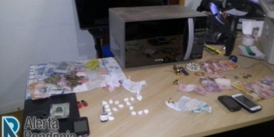 Ariquemes - Polícia Civil fecha boca de fumo e prende cinco pessoas no setor 02