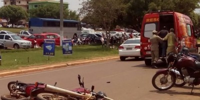 Rolim de Moura – Acidente entre duas motos no centro da cidade; uma vítima foi socorrida ao Hospital