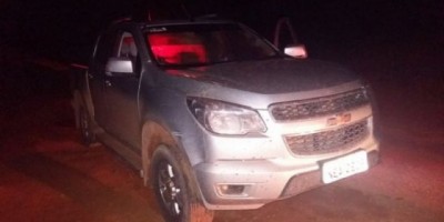 Camionete roubada em Novo Horizonte é recuperada pela PM em Seringueiras