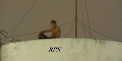 Vilhena - Bombeiros resgatam homem que ameaçava pular de caixa D'água