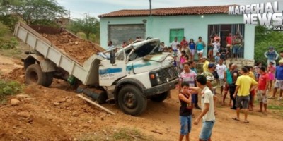 Brasil - Caçamba quebra e homem morre esmagado