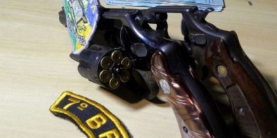 PM liberta reféns e apreende menores durante assalto em RO