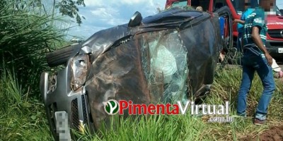 Após perder o controle da direção motorista capota veículo na RO-010 em Pimenta Bueno