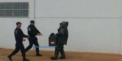 Porto Velho - GATE retira explosivos de caixas eletrônicos do banco do Brasil; vídeo