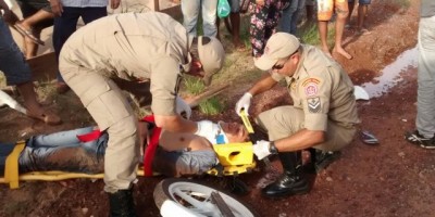 Rolim de Moura -  Acidente de trânsito no bairro Beira Rio resulta em duas pessoas feridas 