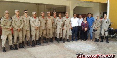 Rolim de Moura -  Bombeiros recebem instrução de como retirar pessoas retidas em elevador