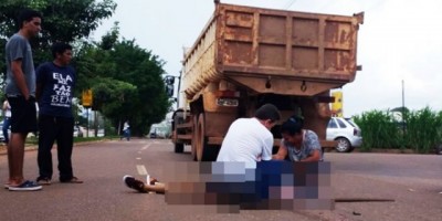 Porto Velho -  Jovem cai de moto e morre atropelado por caçamba 