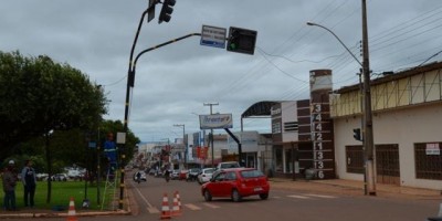 Semáforos voltam a funcionar em Rolim de Moura