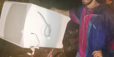 Rolim de Moura – Homem é preso em flagrante pela PM, furtando máquina de lavar