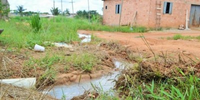 Sem saneamento, Zona Sul de Porto Velho não acredita nas promessas da Caerd