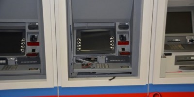 Bandidos tentam explodir caixa eletrônico do Banco Bradesco, em Ji-Paraná