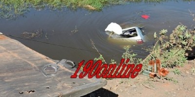 Alta Floresta -  Mulher perde o controle da direção de carro e cai com veículo dentro de rio