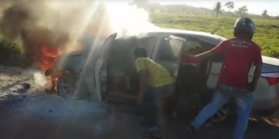 Jaru: Veículo pega fogo e fica totalmente destruído em Tarilândia-Vídeo