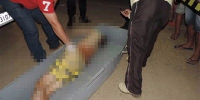 Cadáver é deixado em frente de delegacia em Buritis