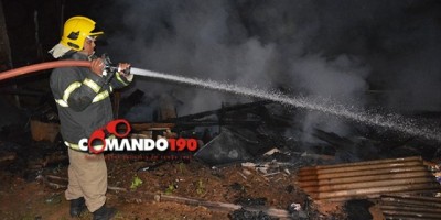 Homem não aceita fim de relacionamento e incendia casa da “Ex”, em Ji-Paraná