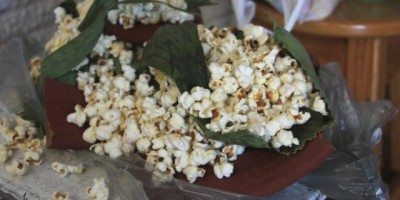 Cacoal - Homem vai parar na delegacia após invadir culto de umbanda, chutar e colocar fogo em oferenda