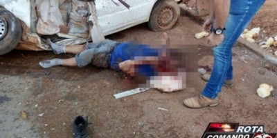 Motorista fica ferido após colidir com caminhão na BR-429