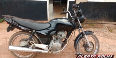 Rolim de Moura -  Motocicleta furtada no Centro da cidade é recuperada pela PM e um menor foi apreendido