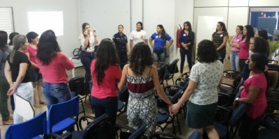 Palestra sobre o câncer de mama é realizada em Rolim de Moura