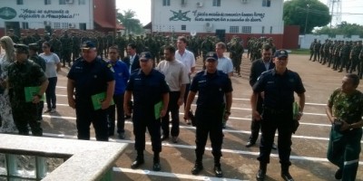 Guajará-Mirim – Policiais Militares do 6º BPM recebem comenda do Exército Brasileiro